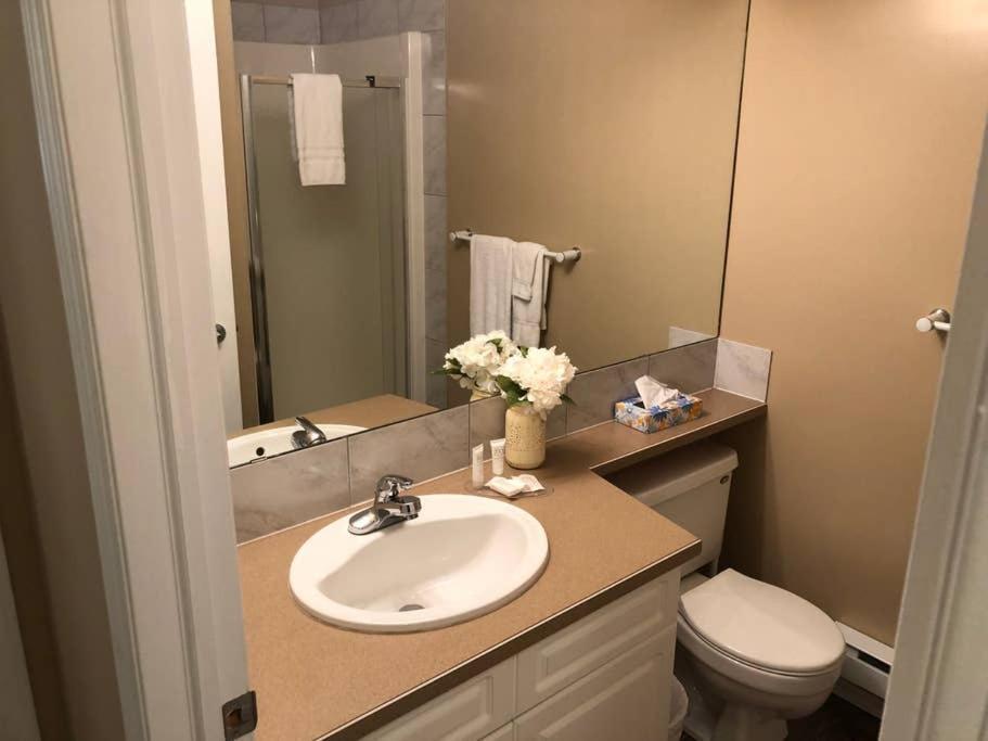 Paradise Canyon Golf Resort - Luxury Condo M409 Lethbridge Bagian luar foto