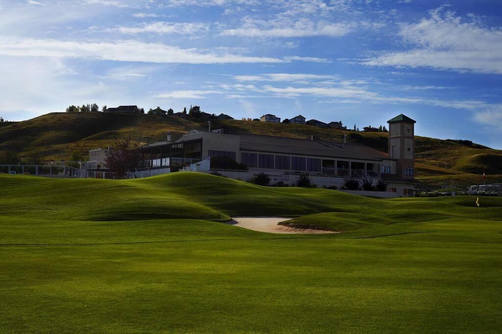 Paradise Canyon Golf Resort - Luxury Condo M409 Lethbridge Bagian luar foto