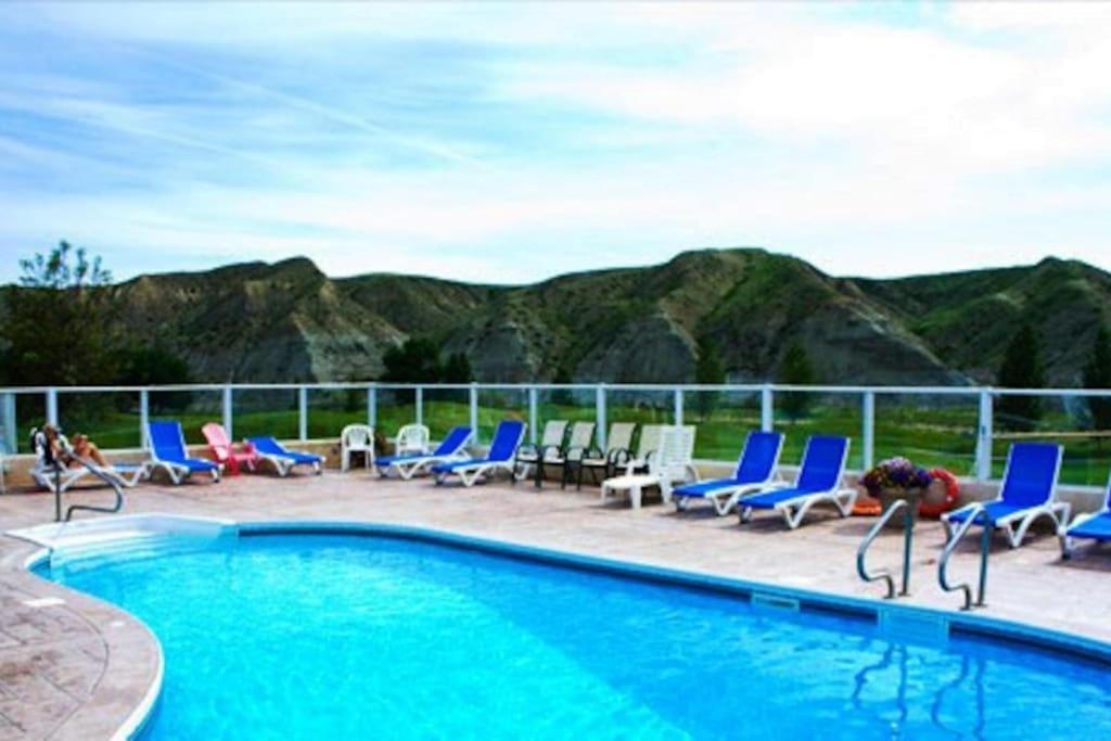 Paradise Canyon Golf Resort - Luxury Condo M409 Lethbridge Bagian luar foto